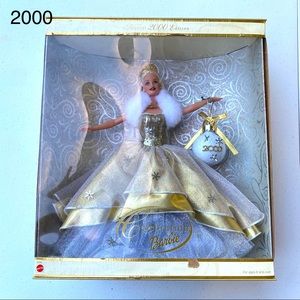 Unopened 2000 Holiday Barbie 💛